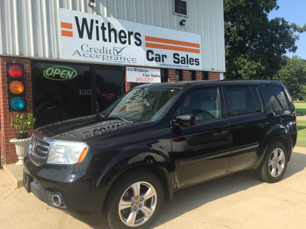 2013 Black /Gray Leather Honda Pilot EX-L 2WD 5-Spd AT with DVD (5FNYF3H60DB) with an 3.5L V6 SOHC 24V engine, 5-Speed Automatic transmission, located at 204 Hwy. 16 East, Carthage, MS, 39051, (601) 267-7277, 0.000000, 0.000000 - Photo #0