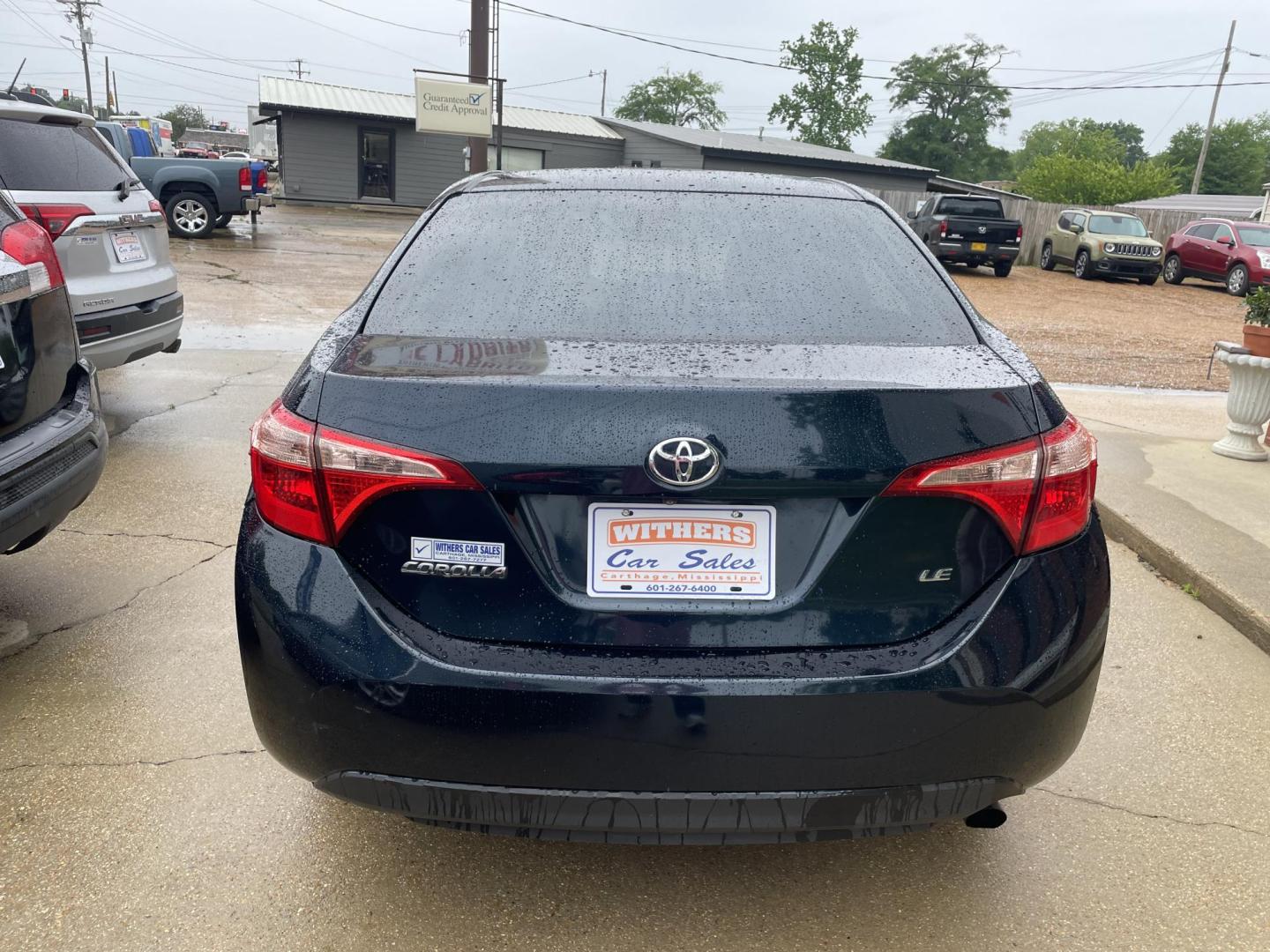 2017 Blue /Black Toyota Corolla SE CVT (5YFBURHE3HP) with an 1.8L L4 DOHC 16V engine, CVT transmission, located at 204 Hwy. 16 East, Carthage, MS, 39051, (601) 267-7277, 0.000000, 0.000000 - Photo#3