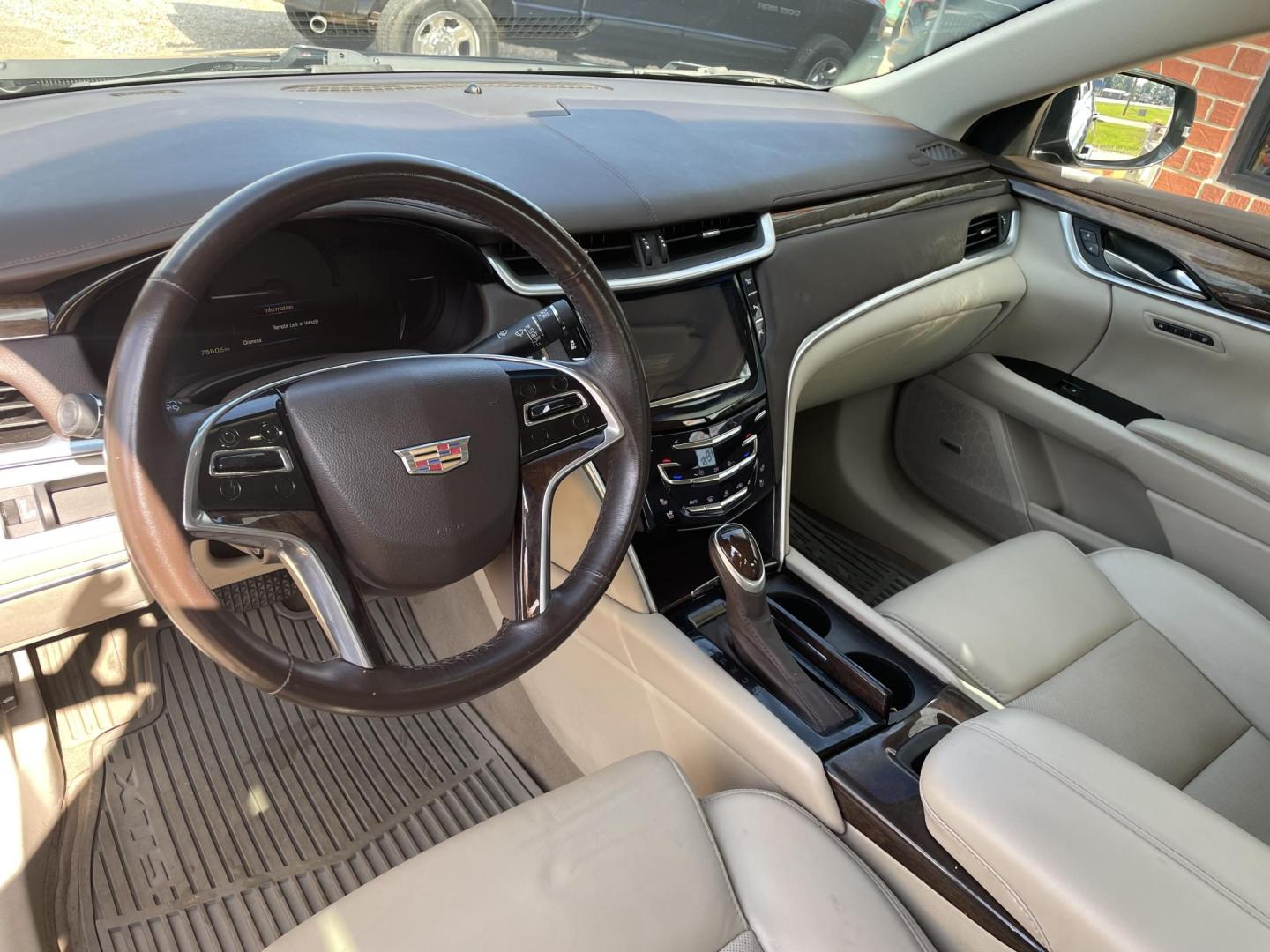 2016 Black /Beige Cadillac XTS (2G61M5S34G9) with an 3.6L engine, Auto transmission, located at 204 Hwy. 16 East, Carthage, MS, 39051, (601) 267-7277, 0.000000, 0.000000 - Photo#5