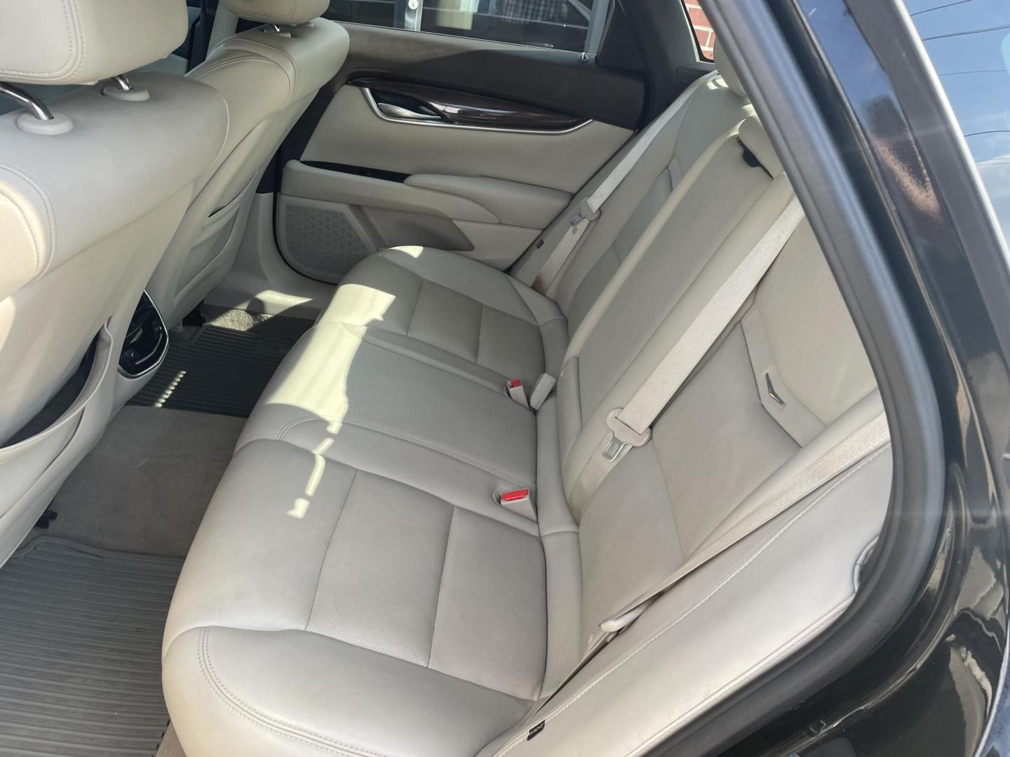 2016 Black /Beige Cadillac XTS (2G61M5S34G9) with an 3.6L engine, Auto transmission, located at 204 Hwy. 16 East, Carthage, MS, 39051, (601) 267-7277, 0.000000, 0.000000 - Photo#6