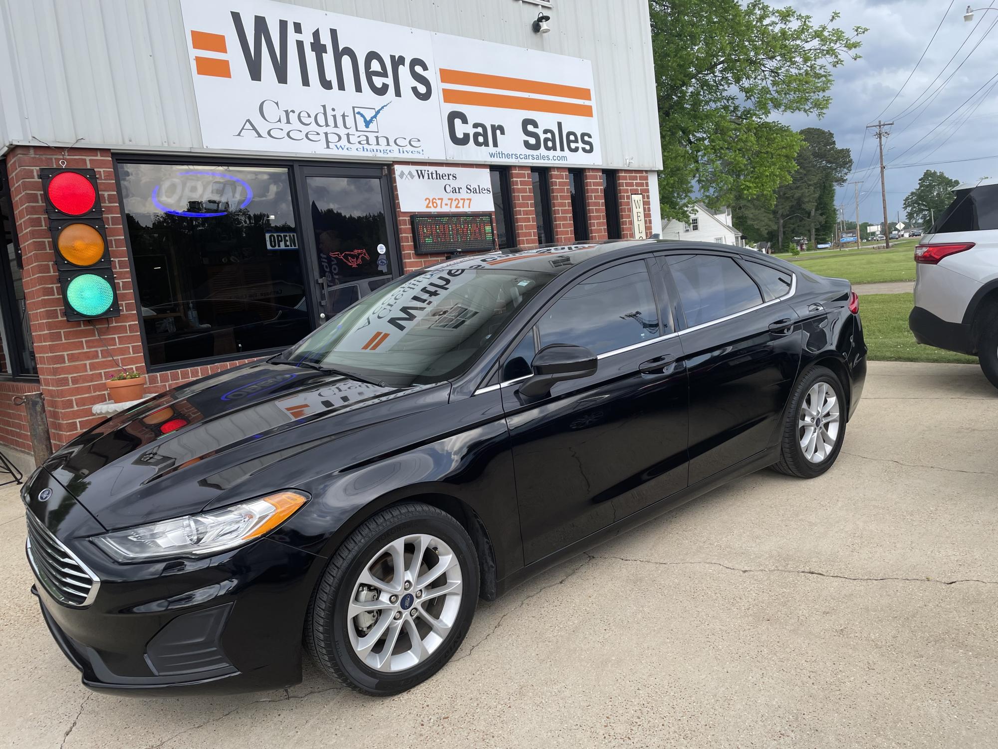 photo of 2020 Ford Fusion SE
