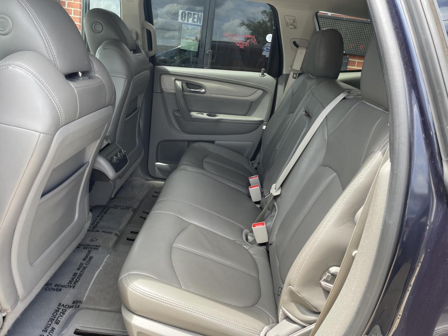 2017 Blue /Gray Chevrolet Traverse LS FWD (1GNKRFKD1HJ) with an 3.6L V6 DOHC 24V engine, 6A transmission, located at 204 Hwy. 16 East, Carthage, MS, 39051, (601) 267-7277, 0.000000, 0.000000 - Photo#5