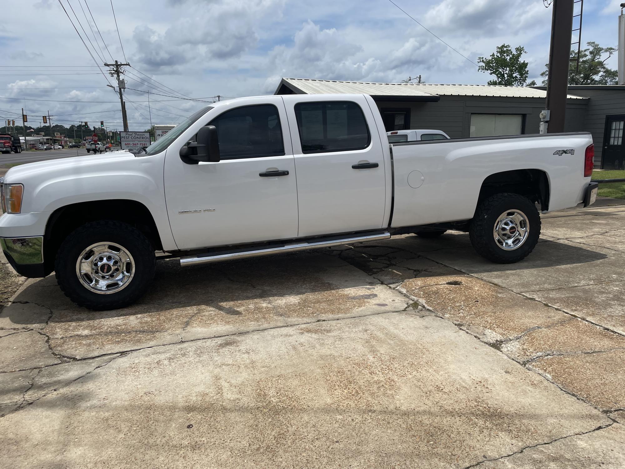 photo of 2014 GMC Sierra 2500HD Work Truck Crew Cab 4WD