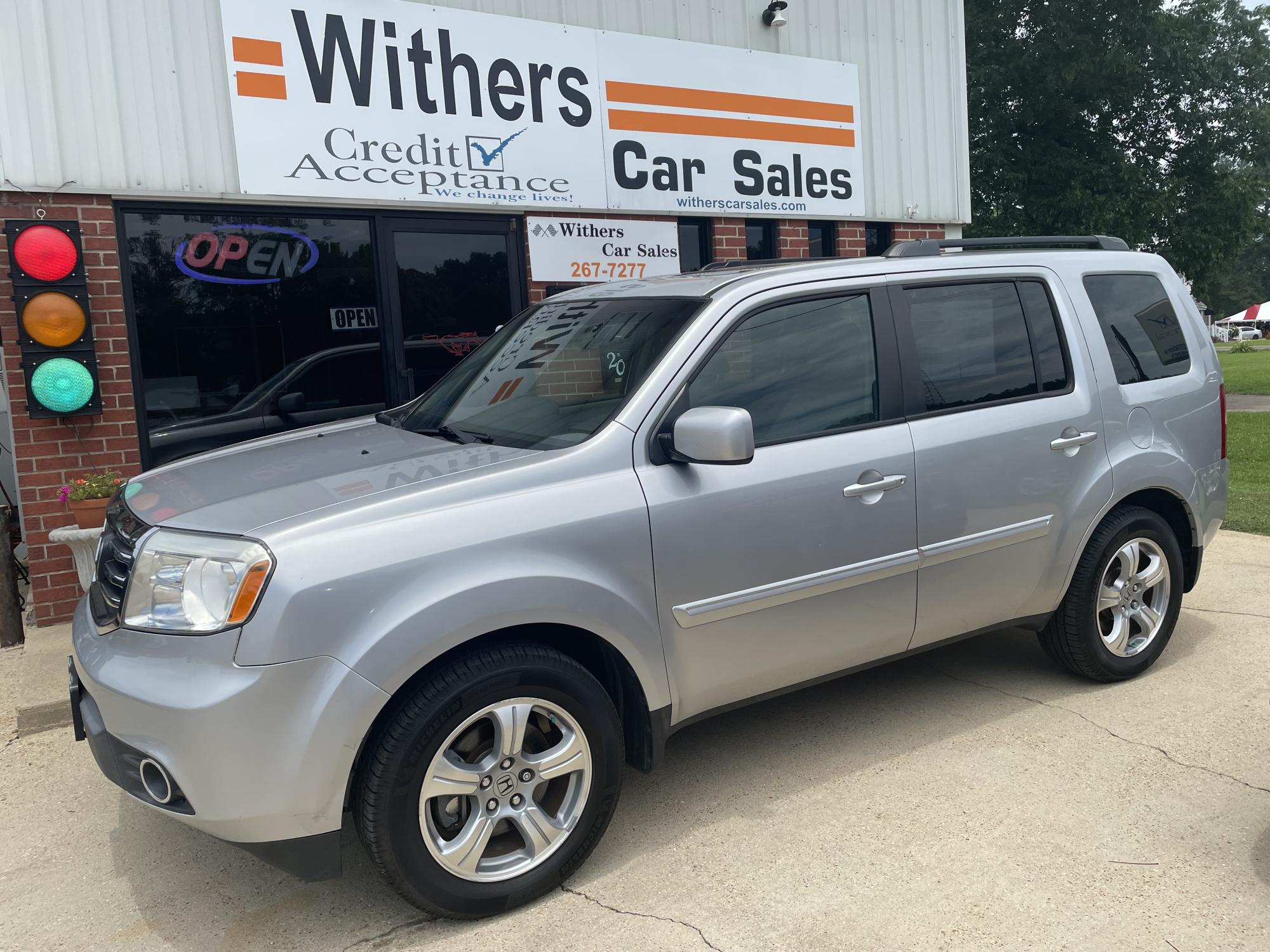 photo of 2015 Honda Pilot EX-L 2WD 5-Spd AT with DVD