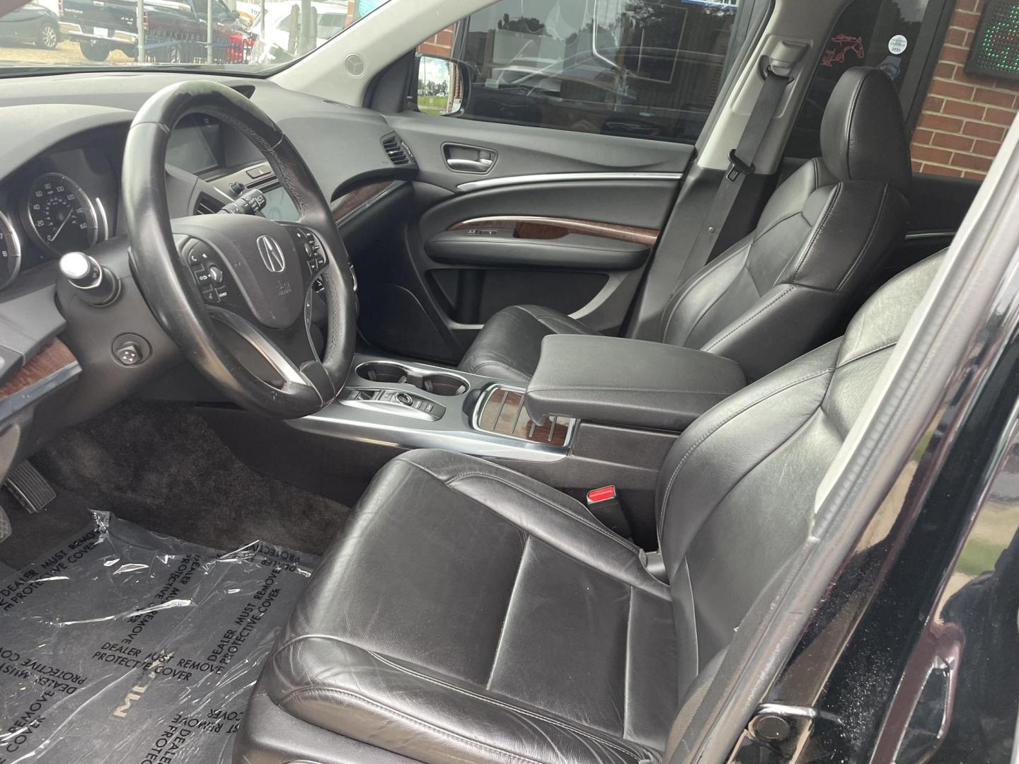 2019 Black /Black Acura MDX 9-Spd AT (5J8YD3H39KL) with an 3.5L V6 SOHC 24V engine, 9A transmission, located at 204 Hwy. 16 East, Carthage, MS, 39051, (601) 267-7277, 0.000000, 0.000000 - Photo#4