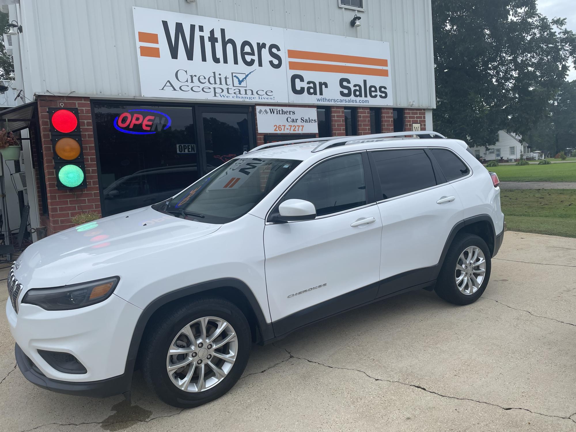 photo of 2019 Jeep Cherokee Latitude FWD