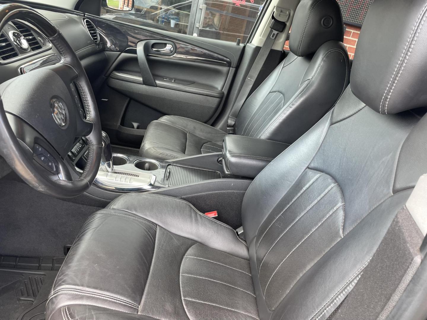 2017 Black /Black Buick Enclave Premium FWD (5GAKRCKD3HJ) with an 3.6L V6 DOHC 24V engine, 6A transmission, located at 204 Hwy. 16 East, Carthage, MS, 39051, (601) 267-7277, 0.000000, 0.000000 - Photo#5