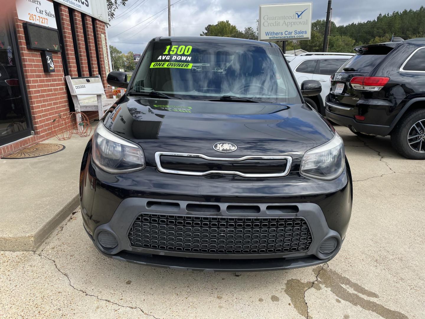 2015 Black /Black Kia Soul + (KNDJP3A58F7) with an 2.0L L4 DOHC 16V engine, 6-Speed Automatic transmission, located at 204 Hwy. 16 East, Carthage, MS, 39051, (601) 267-7277, 0.000000, 0.000000 - Photo#2