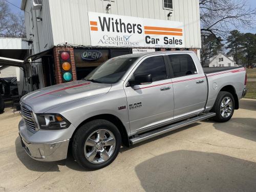 2016 RAM 1500 SLT Crew Cab SWB 2WD