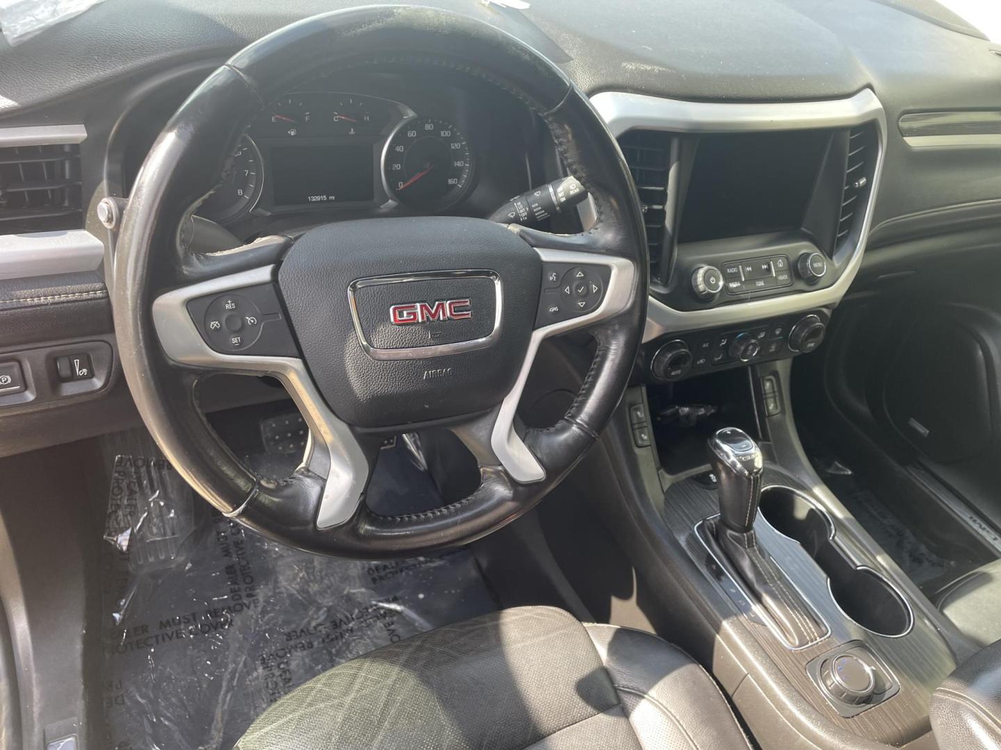2019 Black /Black GMC Acadia SLT-1 FWD (1GKKNMLSXKZ) with an 3.6L V6 DOHC 24V engine, 6A transmission, located at 204 Hwy. 16 East, Carthage, MS, 39051, (601) 267-7277, 0.000000, 0.000000 - Photo#5