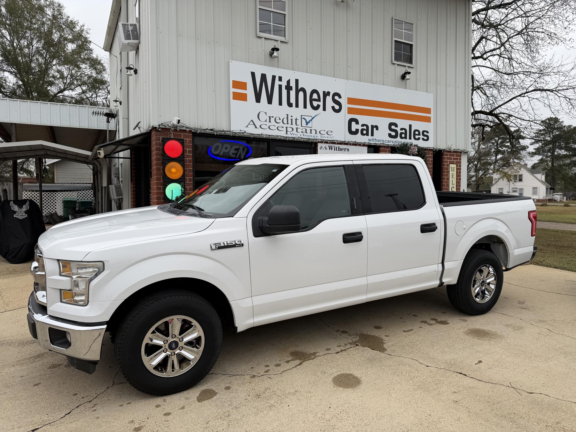 photo of 2016 Ford F-150 White