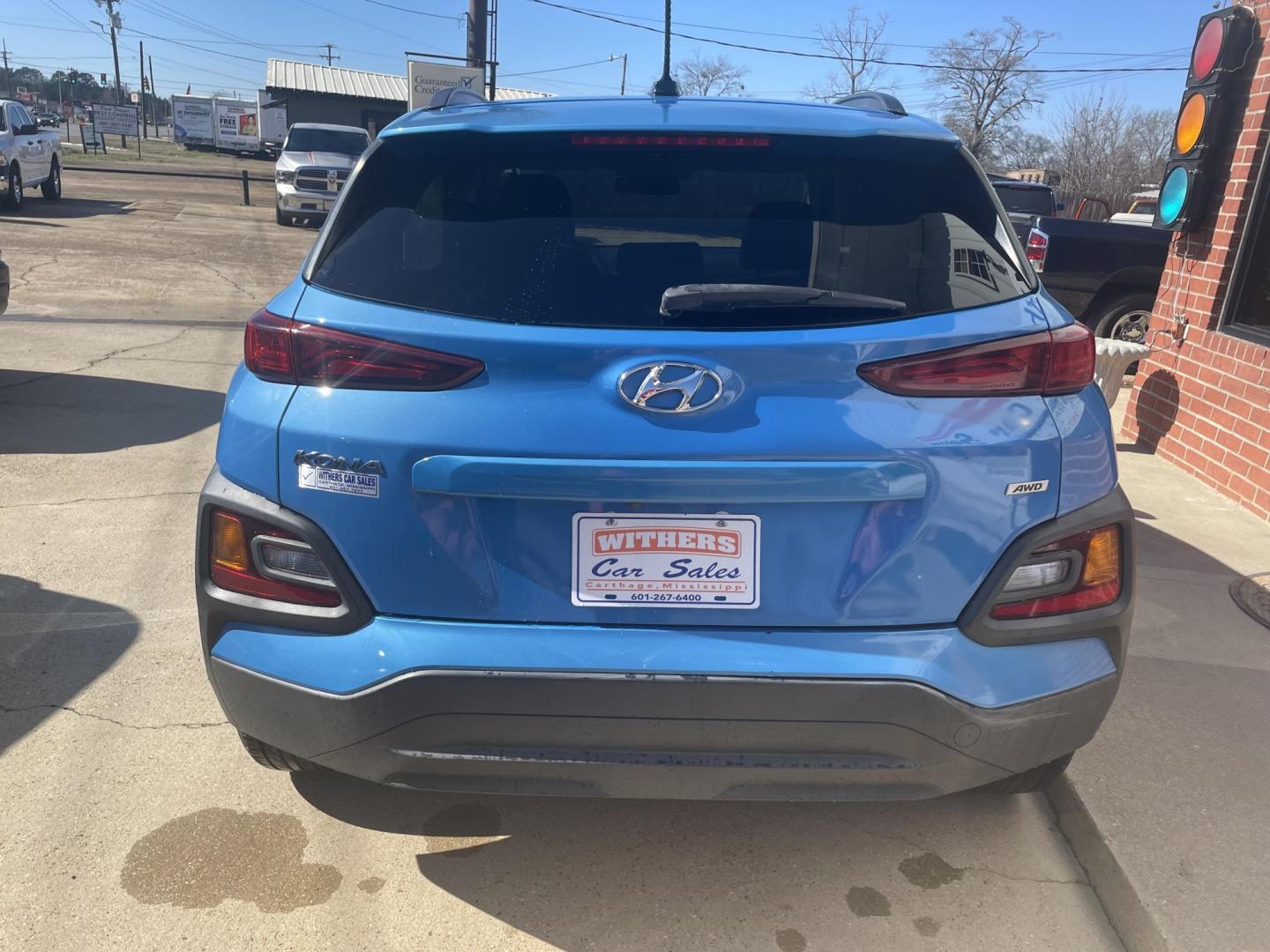 2018 Blue /Black Hyundai Kona SEL AWD (KM8K2CAA5JU) with an 2.0L L4 DOHC 16V engine, 6A transmission, located at 204 Hwy. 16 East, Carthage, MS, 39051, (601) 267-7277, 0.000000, 0.000000 - Photo#3