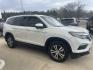 2018 White /Beige Honda Pilot EX-L w/Navigation AWD (5FNYF6H74JB) with an 3.5L V6 SOHC 24V engine, 6A transmission, located at 204 Hwy. 16 East, Carthage, MS, 39051, (601) 267-7277, 0.000000, 0.000000 - Photo#1
