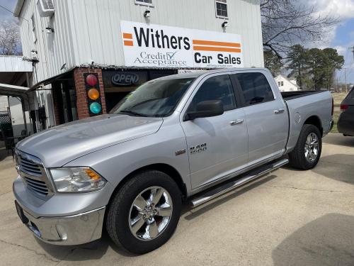 2014 RAM 1500 SLT Crew Cab SWB 2WD