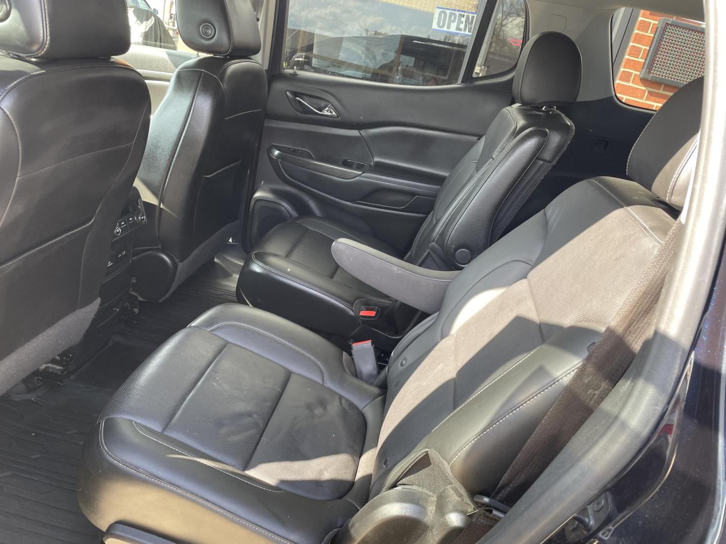 2021 Blue /Black GMC Acadia SLT-1 FWD (1GKKNMLS0MZ) with an 3.6L V6 DOHC 24V engine, 6A transmission, located at 204 Hwy. 16 East, Carthage, MS, 39051, (601) 267-7277, 0.000000, 0.000000 - Photo#6