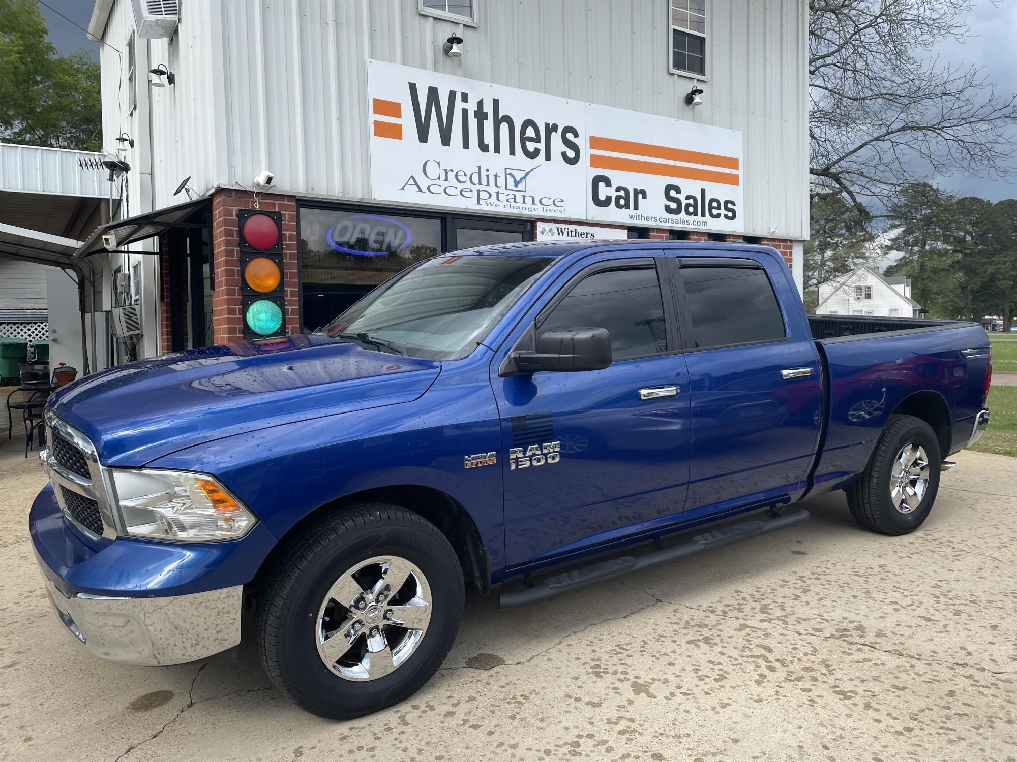 photo of 2017 RAM 1500 SLT Crew Cab LWB 2WD