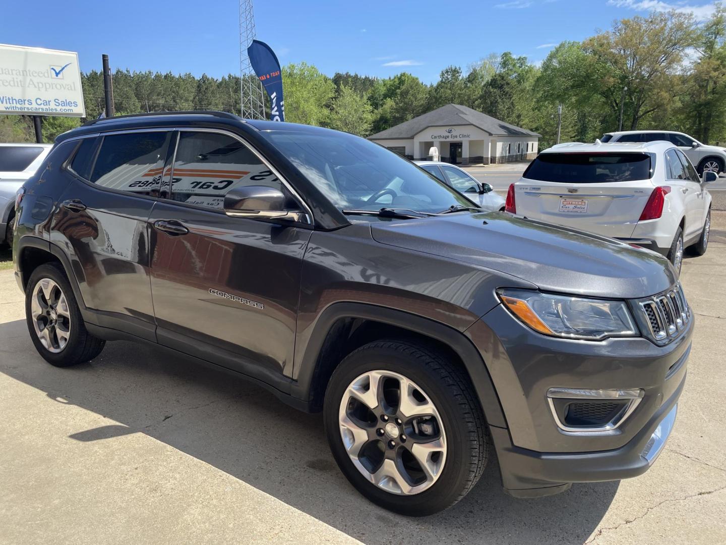 2018 Gray /Black Jeep Compass Limited 4WD (3C4NJDCB4JT) with an 2.4L L4 DOHC 16V engine, CVT transmission, located at 204 Hwy. 16 East, Carthage, MS, 39051, (601) 267-7277, 0.000000, 0.000000 - Photo#1