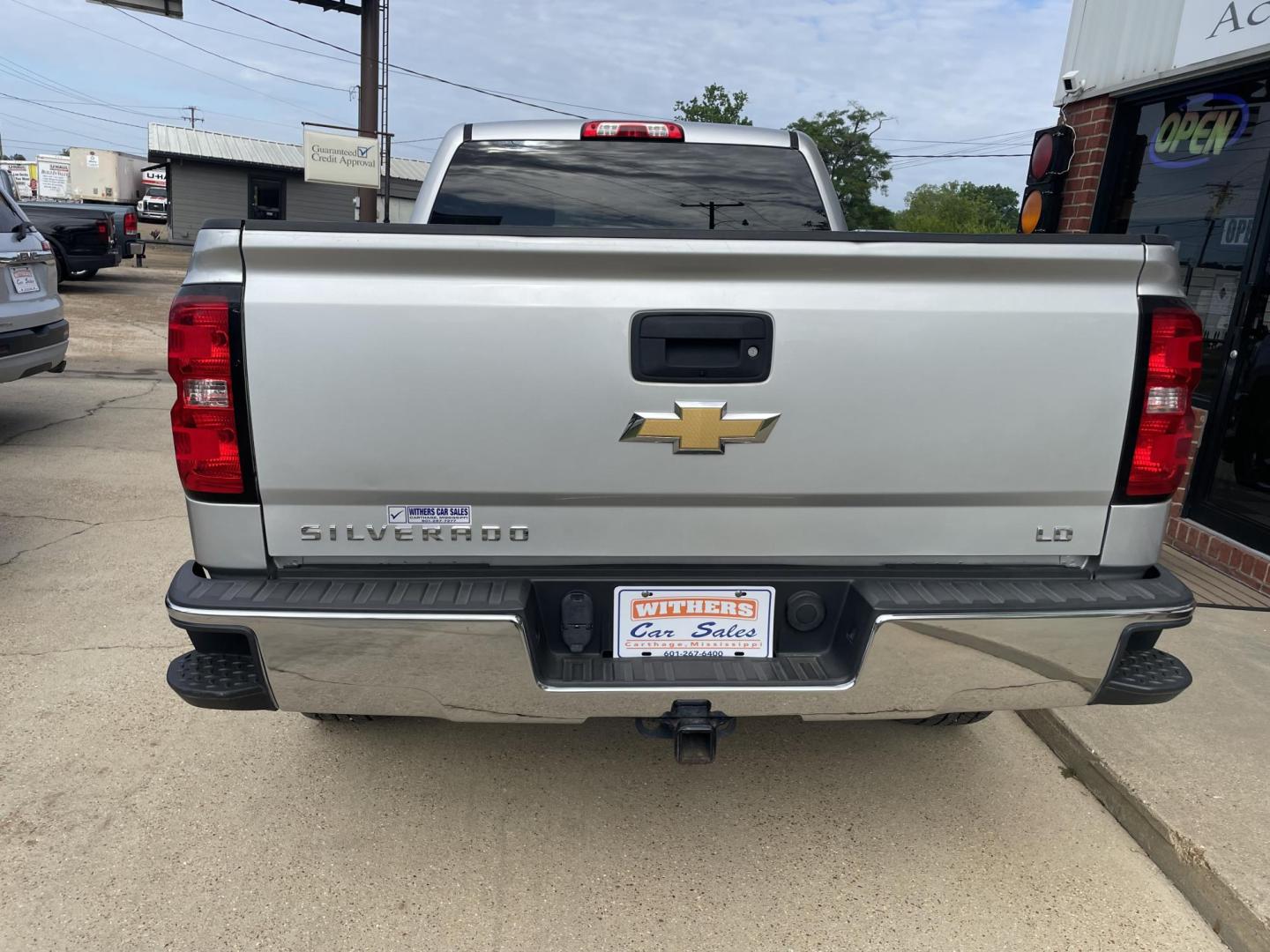 2019 Silver /Black Chevrolet Silverado 1500 Work Truck Double Cab 2WD (2GCRCPEC0K1) with an 5.3L V8 OHV 16V engine, 6A transmission, located at 204 Hwy. 16 East, Carthage, MS, 39051, (601) 267-7277, 0.000000, 0.000000 - Photo#3