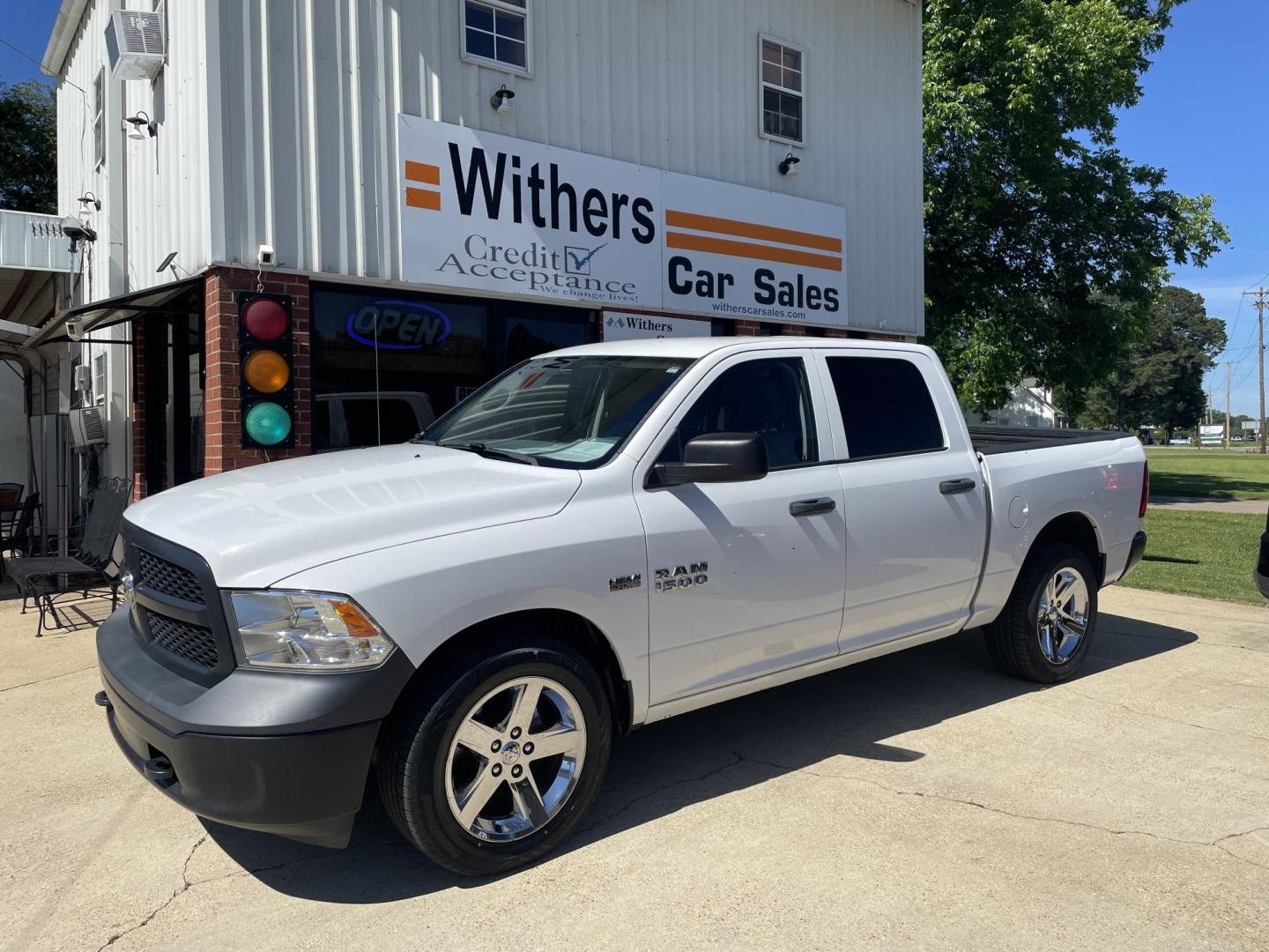 2016 RAM 1500 Tradesman Crew Cab 5'7's photo
