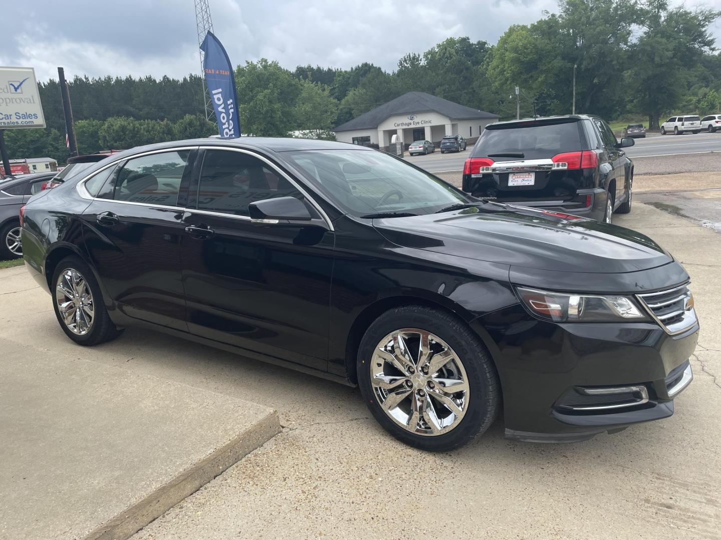 2018 Black /Gray Chevrolet Impala LT (2G1105S3XJ9) with an 3.6L V6 DOHC 24V engine, 6A transmission, located at 204 Hwy. 16 East, Carthage, MS, 39051, (601) 267-7277, 0.000000, 0.000000 - Photo#1