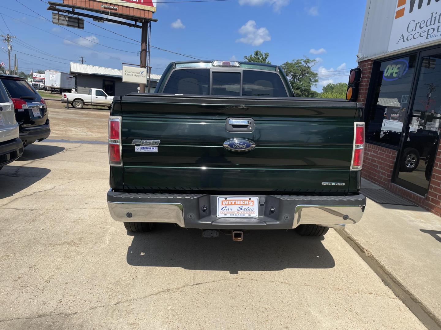 2014 Green /Black Ford F-150 FX2 SuperCrew 5.5-ft. Bed 2WD (1FTFW1CF9EF) with an 5.0L V8 engine, 6-Speed Automatic transmission, located at 204 Hwy. 16 East, Carthage, MS, 39051, (601) 267-7277, 0.000000, 0.000000- Photo#3