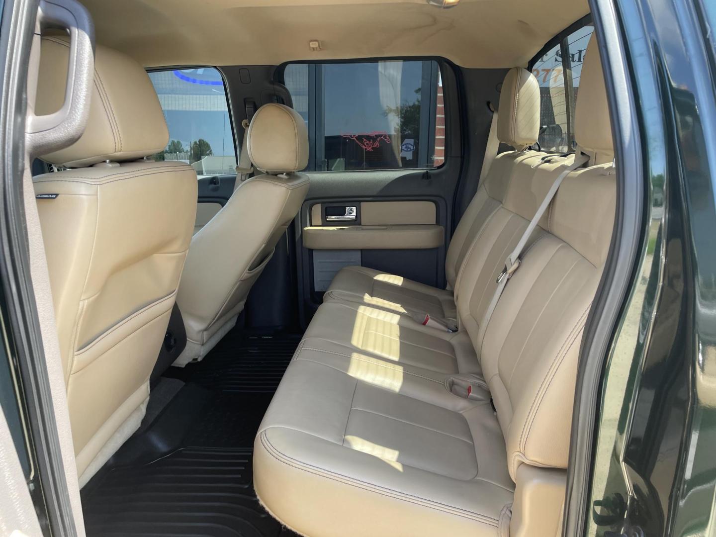 2014 Green /Black Ford F-150 FX2 SuperCrew 5.5-ft. Bed 2WD (1FTFW1CF9EF) with an 5.0L V8 engine, 6-Speed Automatic transmission, located at 204 Hwy. 16 East, Carthage, MS, 39051, (601) 267-7277, 0.000000, 0.000000- Photo#6