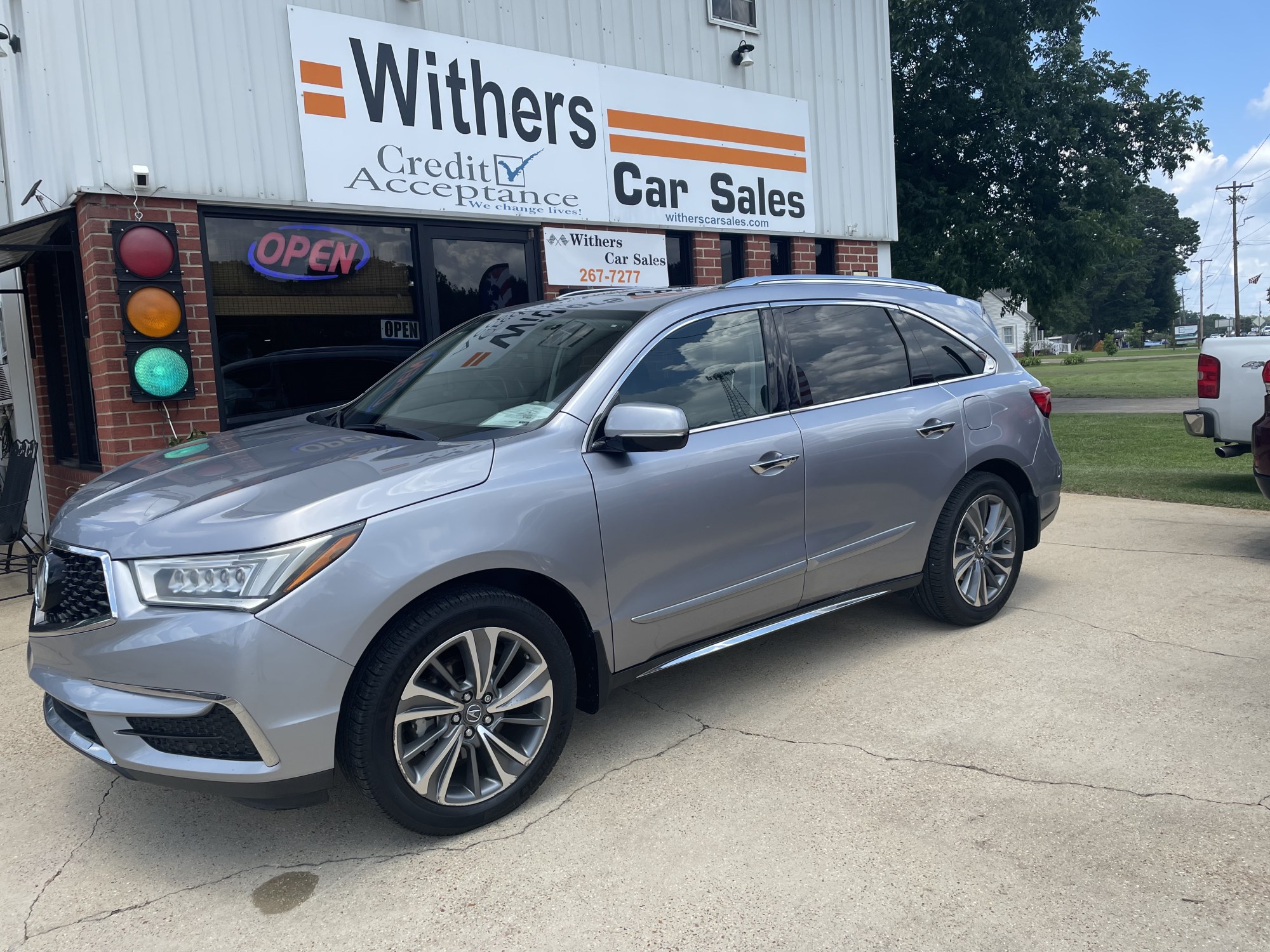 photo of 2017 Acura MDX 9-Spd AT w/Tech Package