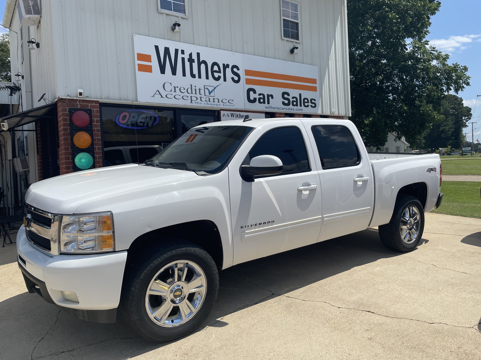 photo of 2012 Chevrolet Silverado 1500 LTZ Crew Cab 4WD
