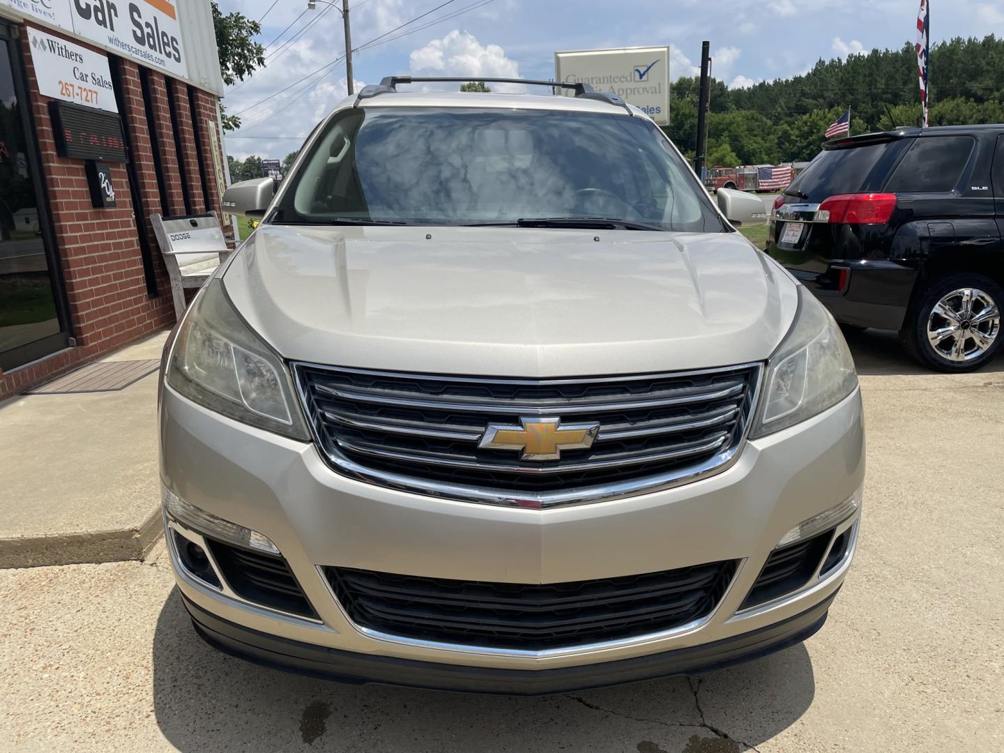 2017 Tan /Gray Chevrolet Traverse 1LT FWD (1GNKRGKDXHJ) with an 3.6L V6 DOHC 24V engine, 6A transmission, located at 204 Hwy. 16 East, Carthage, MS, 39051, (601) 267-7277, 0.000000, 0.000000- Photo#2