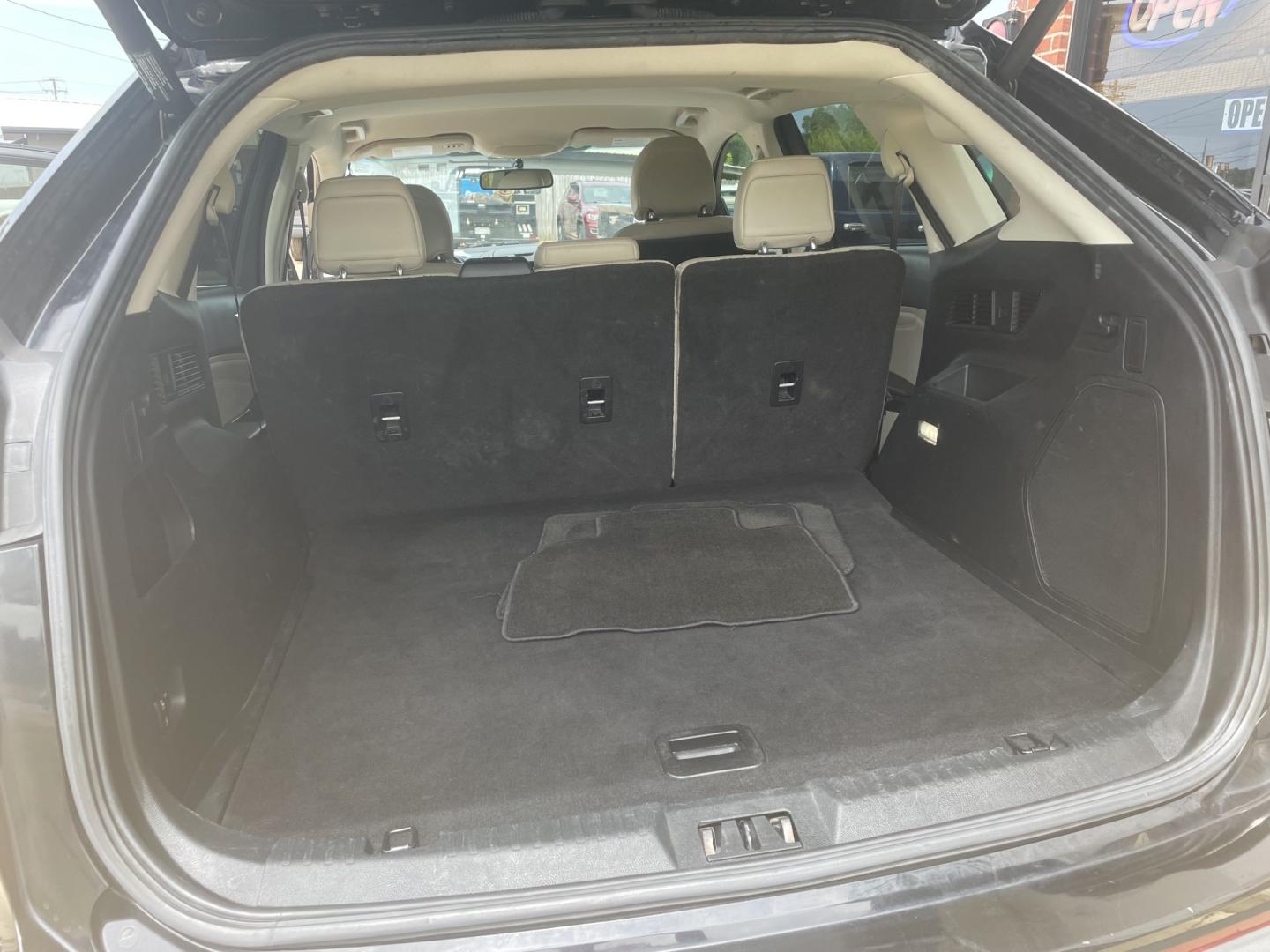 2017 Black /Gray Ford Edge Titanium (2FMPK3K91HB) with an 2.0L L4 DOHC 16V engine, 6A transmission, located at 204 Hwy. 16 East, Carthage, MS, 39051, (601) 267-7277, 0.000000, 0.000000- Photo#7