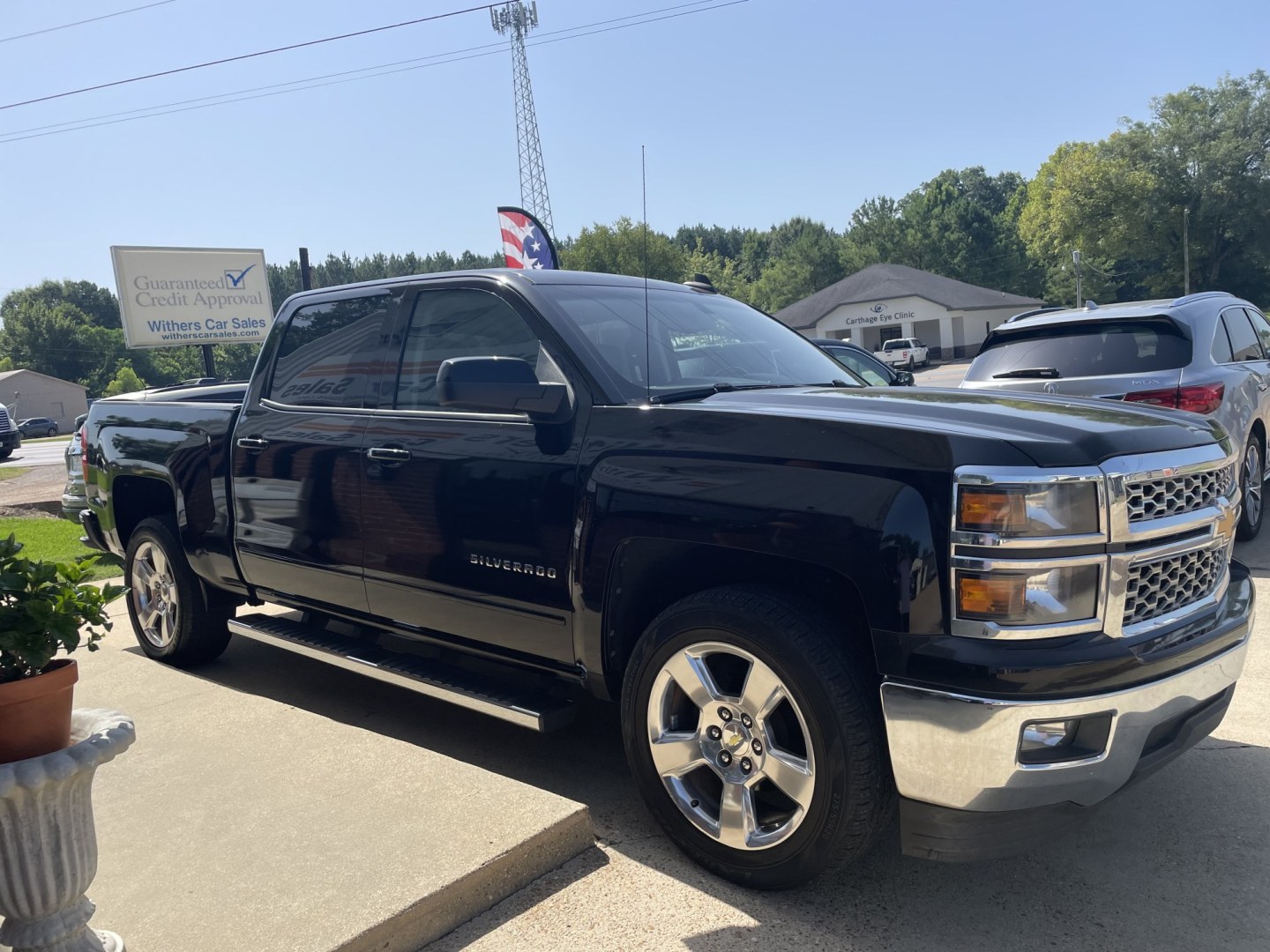 2015 Black /Gray Chevrolet Silverado 1500 LT Crew Cab 2WD (3GCPCREC1FG) with an 5.3L V8 OHV 16V engine, 6-Speed Automatic transmission, located at 204 Hwy. 16 East, Carthage, MS, 39051, (601) 267-7277, 0.000000, 0.000000- Photo#1