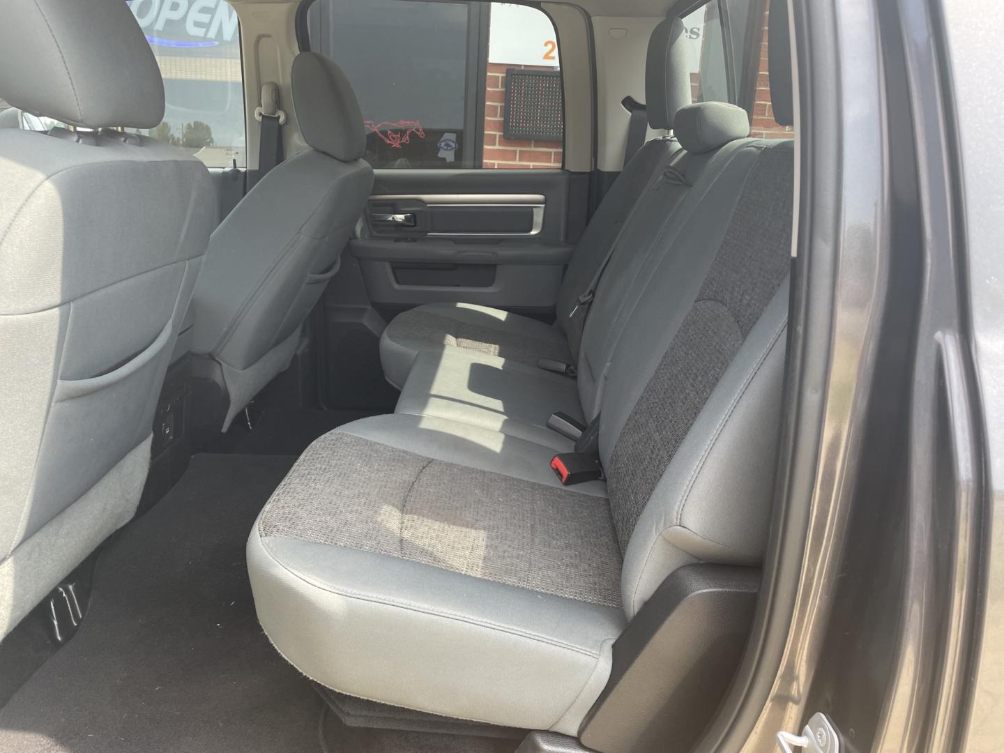 2016 Gray /Gray RAM 1500 SLT Crew Cab SWB 2WD (1C6RR6LG7GS) with an 3.6L V6 DOHC 24V FFV engine, 6A transmission, located at 204 Hwy. 16 East, Carthage, MS, 39051, (601) 267-7277, 0.000000, 0.000000- Photo#6