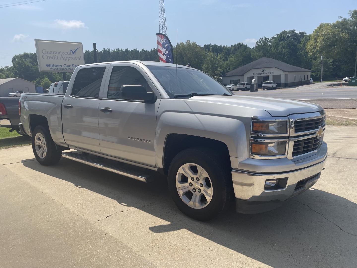2014 Silver /Black Chevrolet Silverado 1500 1LT Crew Cab 4WD (3GCUKREC8EG) with an 5.3L V8 OHV 16V engine, 6-Speed Automatic transmission, located at 204 Hwy. 16 East, Carthage, MS, 39051, (601) 267-7277, 0.000000, 0.000000- Photo#1