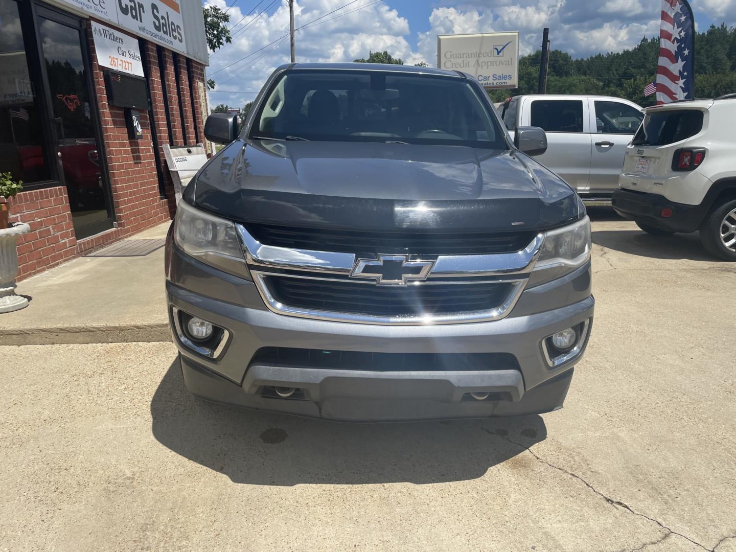 2020 Gray /Black Chevrolet Colorado LT Crew Cab 2WD Long Box (1GCGSCEN0L1) with an 3.6L V6 DOHC 24V GAS engine, 6A transmission, located at 204 Hwy. 16 East, Carthage, MS, 39051, (601) 267-7277, 0.000000, 0.000000- Photo#2