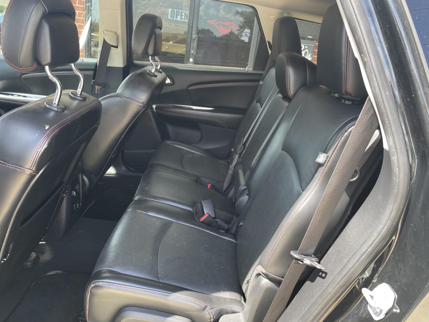 2019 Black /Black Dodge Journey GT (3C4PDCEG8KT) with an 3.6L V6 DOHC 24V engine, 6A transmission, located at 204 Hwy. 16 East, Carthage, MS, 39051, (601) 267-7277, 0.000000, 0.000000- Photo#6