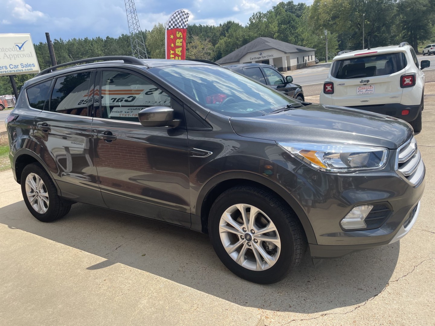 2018 Gray /Gray Ford Escape SE FWD (1FMCU0GD9JU) with an 1.5L L4 DOHC 16V engine, 6A transmission, located at 204 Hwy. 16 East, Carthage, MS, 39051, (601) 267-7277, 0.000000, 0.000000- Photo#1