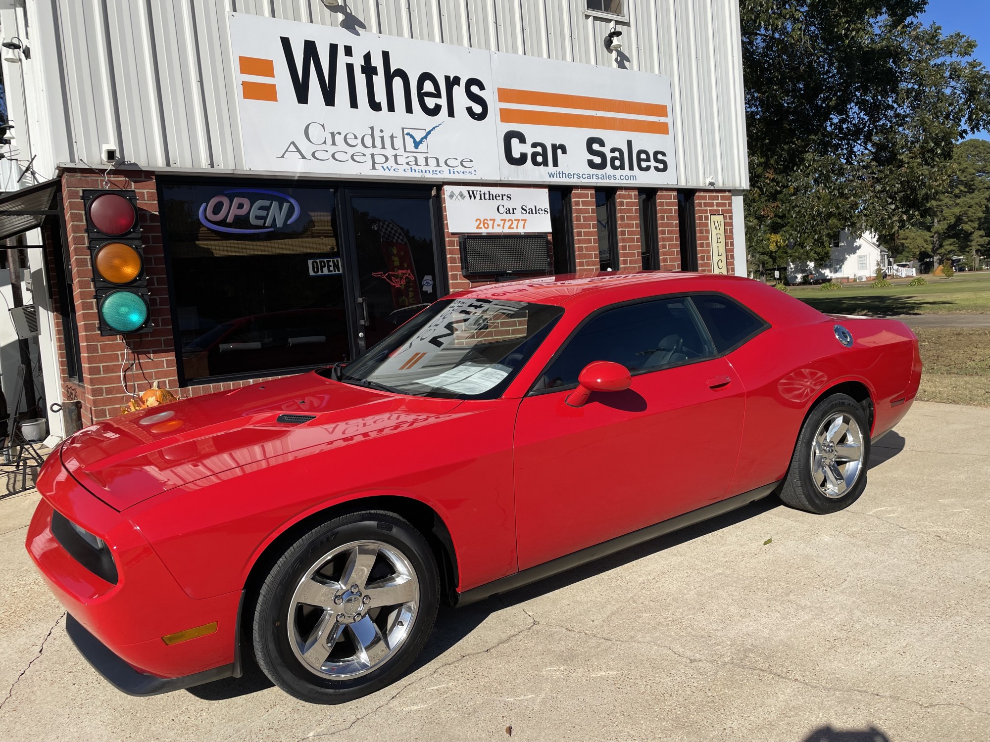 photo of 2014 Dodge Challenger SXT