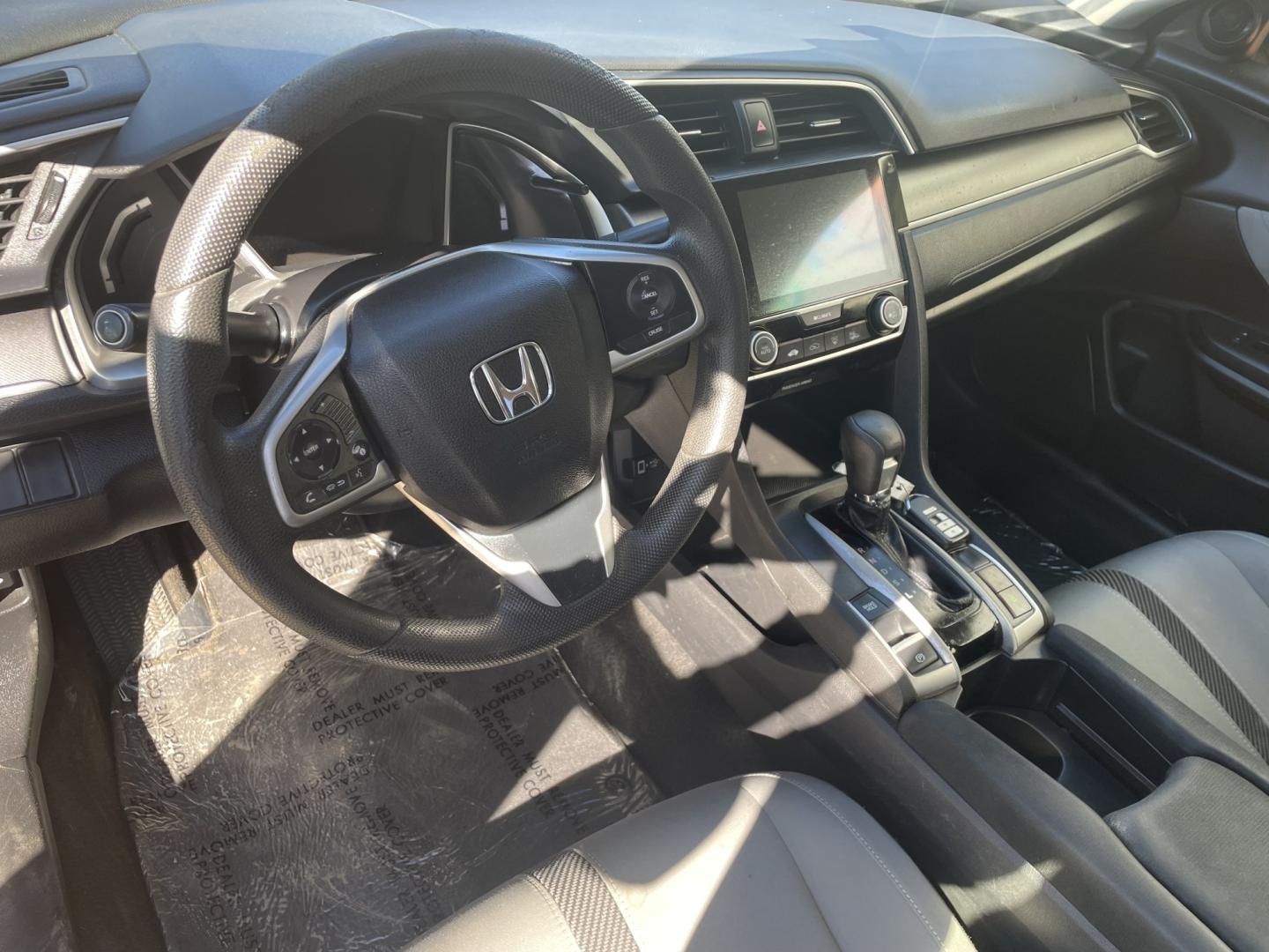 2018 Gray /Gray Honda Civic EX Sedan CVT (2HGFC2F79JH) with an 2.0L L4 DOHC 16V engine, CVT transmission, located at 204 Hwy. 16 East, Carthage, MS, 39051, (601) 267-7277, 0.000000, 0.000000- Photo#5